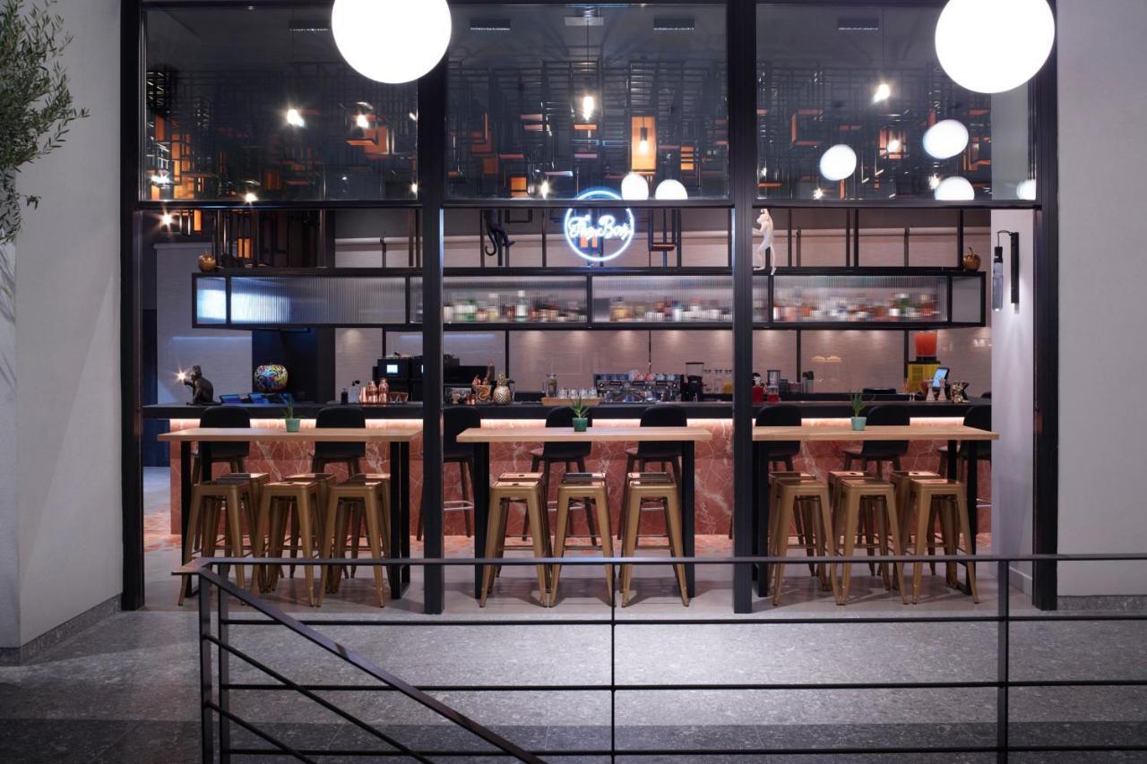 Moxy Athens City Luaran gambar