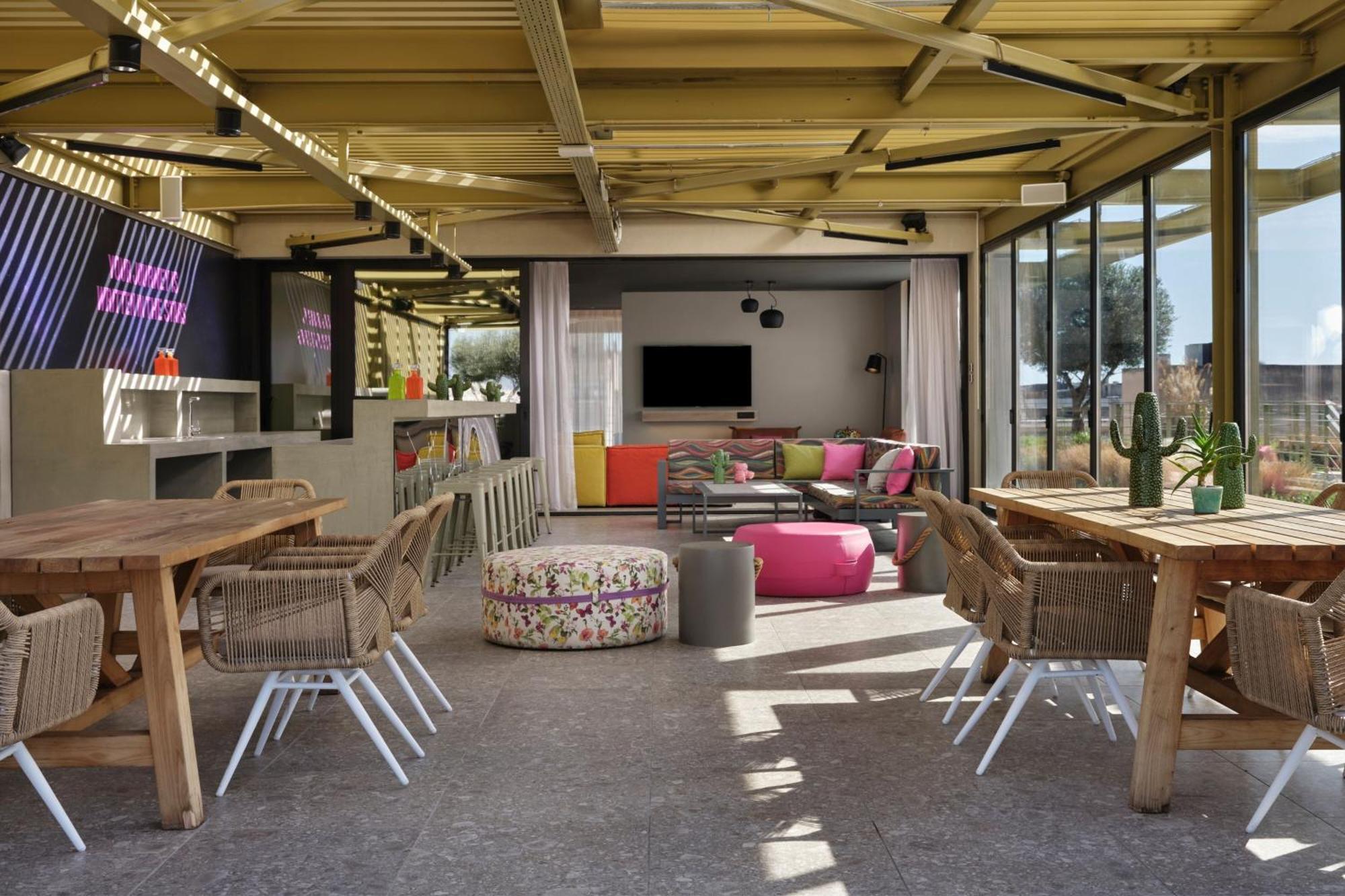 Moxy Athens City Luaran gambar